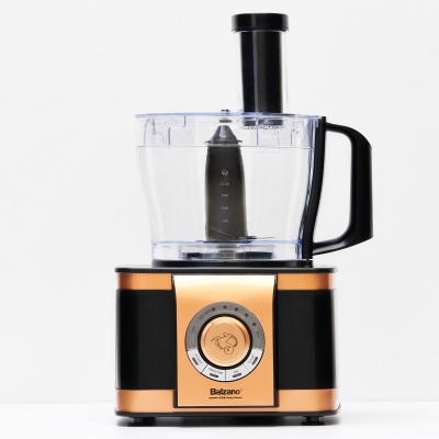 Product shot of a Balzano food processor in copper. By Nick van der Touw.