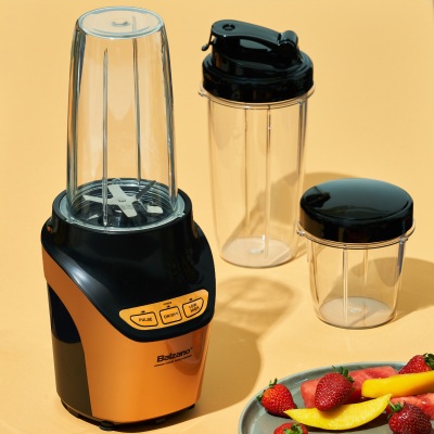 Product shot of a Balzano personal bullet blender. By Nick van der Touw.