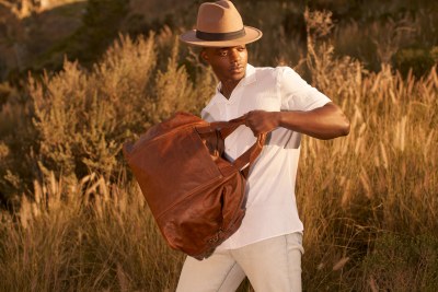 Woodstock Leather 2020 campaign frame set in Cape fynbos. Fashion photography by Nick van der Touw.