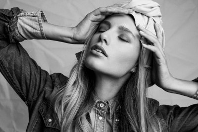 Studio fashion frame of Maya. Cape Town photography by Nick van der Touw.